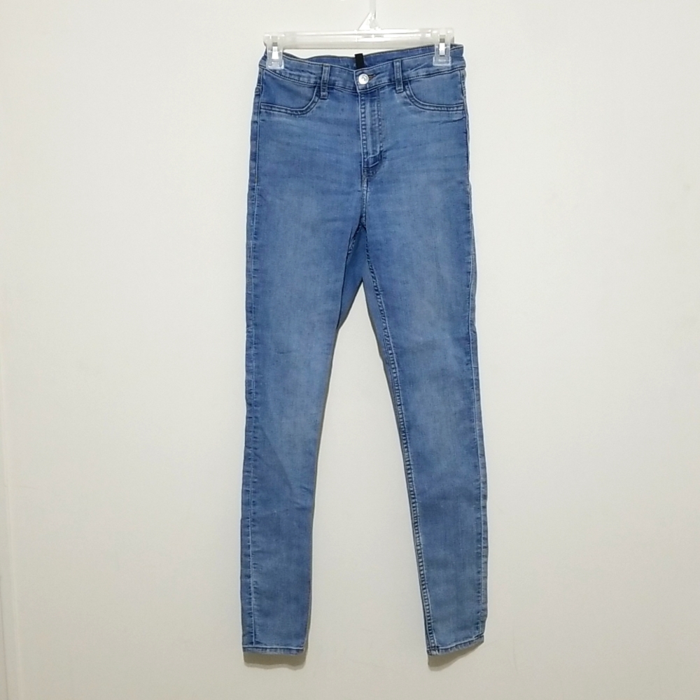 H&M Divided Skinny Jeans Size 6